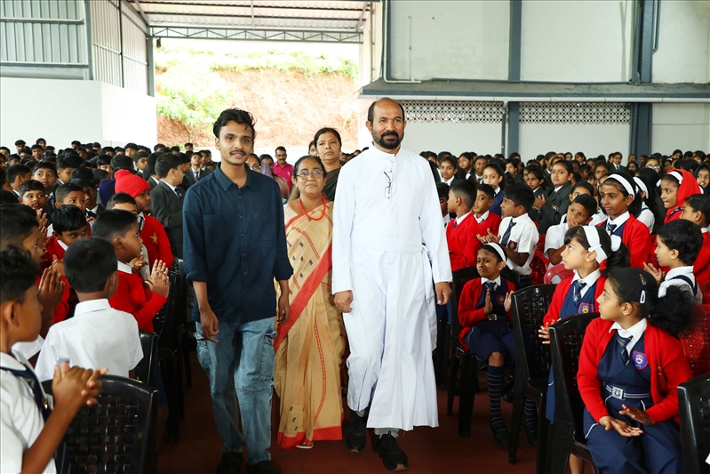 PRINCIPAL